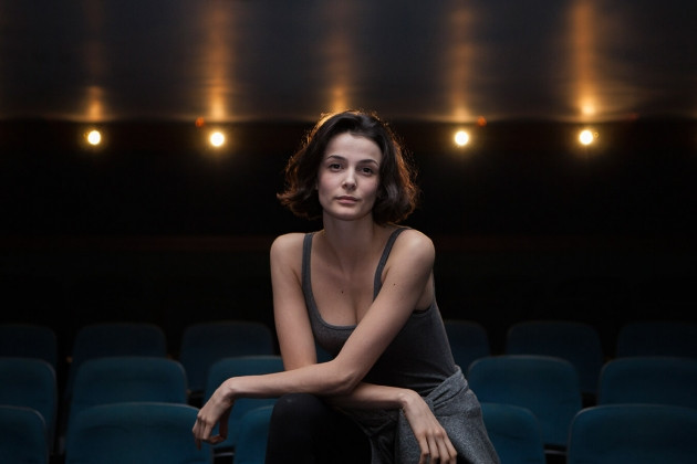 Büşra Develi oyunculukta yaşadığı iniş ve çıkışları Miss Vogue Türkiye'ye anlattı! - Sayfa 7