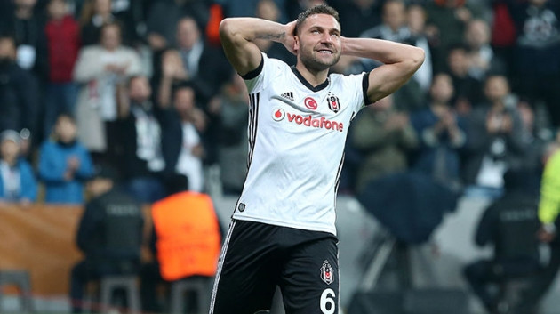 4 büyüklerdeki yabancı yıldızların sözleşme bitiş tarihleri! - Sayfa 44