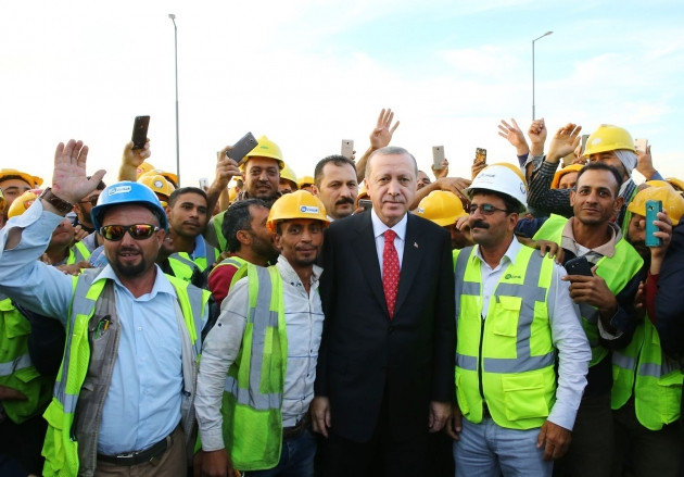 Cumhurbaşkanı Erdoğan'dan Türk firmanın yaptığı havalimanı inşaatına ziyaret... - Sayfa 8