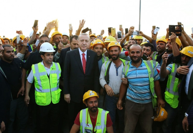 Cumhurbaşkanı Erdoğan'dan Türk firmanın yaptığı havalimanı inşaatına ziyaret... - Sayfa 6