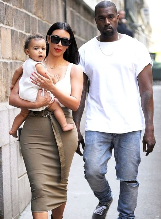 Kim Kardashian bebeğinin cinsiyetini duyurdu! - Sayfa 22