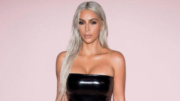 Kim Kardashian bebeğinin cinsiyetini duyurdu! - Sayfa 14