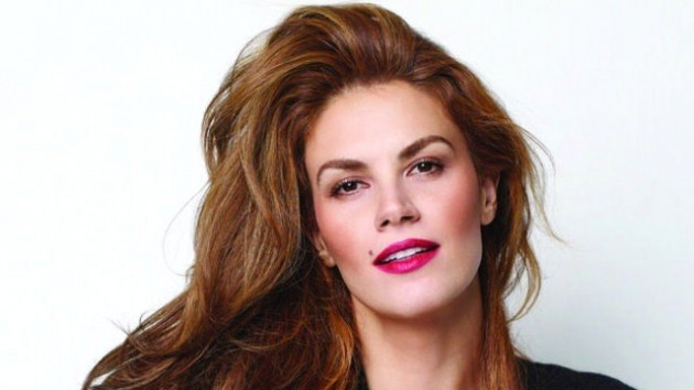 Tülin Şahin 'Victoria Secret' defilesinde boy gösterdi! - Sayfa 24