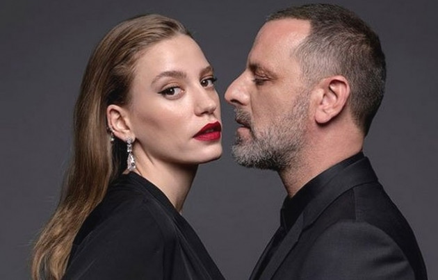 Serenay Sarıkaya cesur sahneleriyle hayranlarını şaşırtıyor! - Sayfa 24