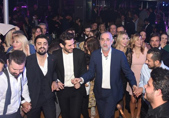 Sanat camiası bu düğünle bir araya geldi! - Sayfa 12