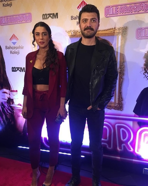 "Aile Arasında"nın galasına ünlü yağmuru! - Sayfa 24