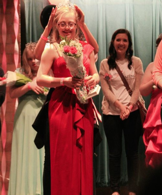 Güzellik yarışmasında dünyada bir ilki başardı! - Sayfa 20