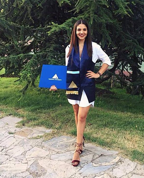 Ünlü şarkıcı Edis'e sevgilisinden büyük jest! - Sayfa 17