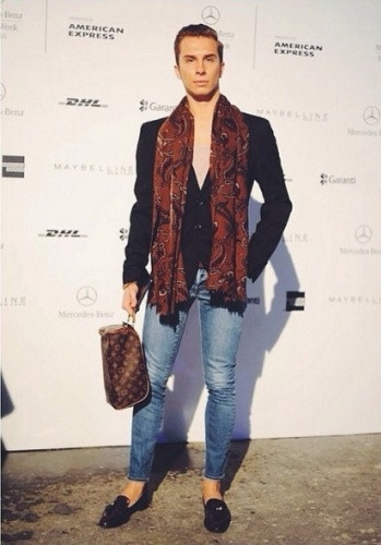 Her şey Ken'e benzemek için! - Sayfa 14