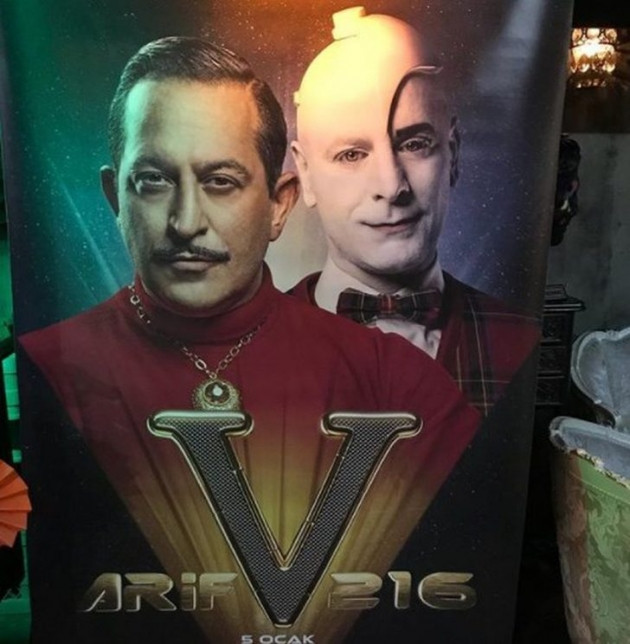 Cem Yılmaz hem sevgilisi hem de eski eşiyle geçmişe gitti! - Sayfa 17