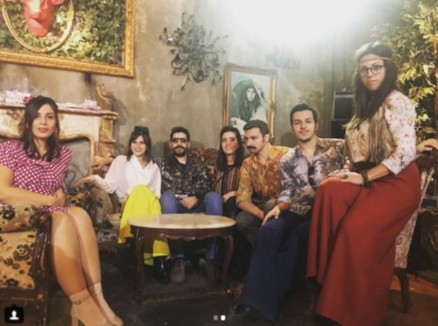 Cem Yılmaz hem sevgilisi hem de eski eşiyle geçmişe gitti! - Sayfa 13