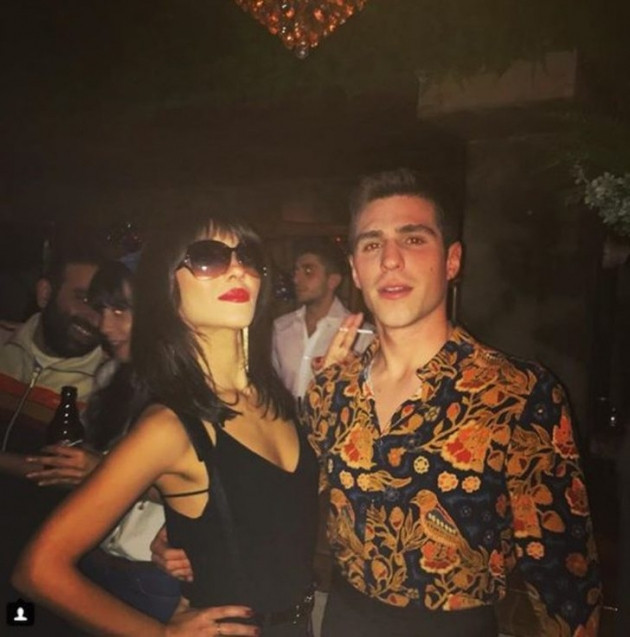 Cem Yılmaz hem sevgilisi hem de eski eşiyle geçmişe gitti! - Sayfa 9