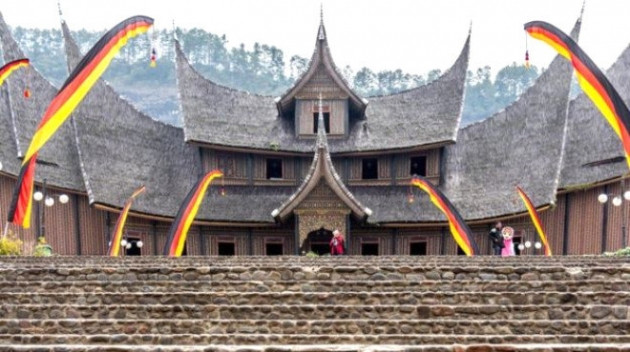 Erkeklerin gelin olduğu dünyanın en ilginç toplumu! - Sayfa 10