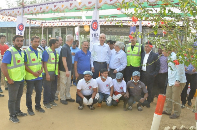 Numan Kurtulmuş mülteci kamplarını ziyaret etti / GALERİ - Sayfa 66