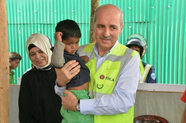 Numan Kurtulmuş mülteci kamplarını ziyaret etti / GALERİ - Sayfa 46
