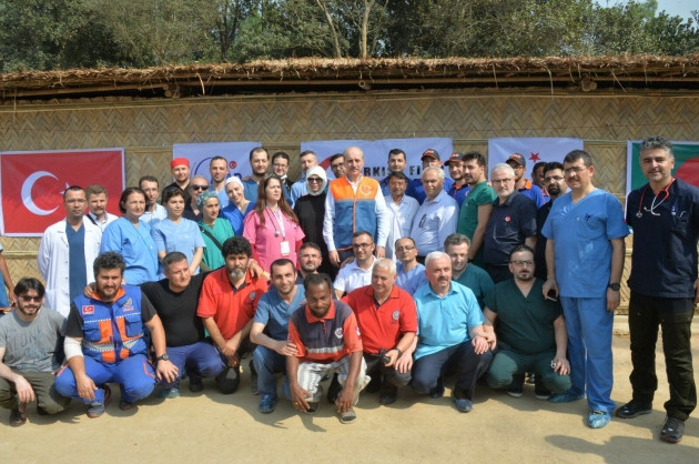 Numan Kurtulmuş mülteci kamplarını ziyaret etti / GALERİ - Sayfa 62