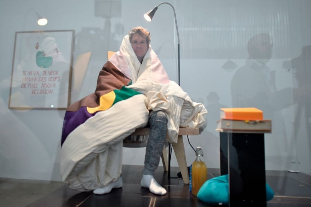 Ünlü sanatçı kuluçkaya yattı! - Sayfa 11