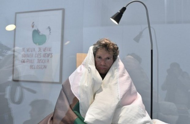 Ünlü sanatçı kuluçkaya yattı! - Sayfa 9