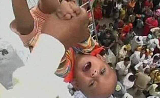 Kaybettikleri her insan için bir parmak kesiyorlar! - Sayfa 9